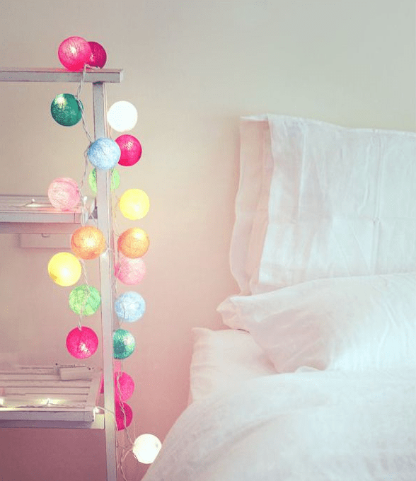 Draped-bedroom-lights